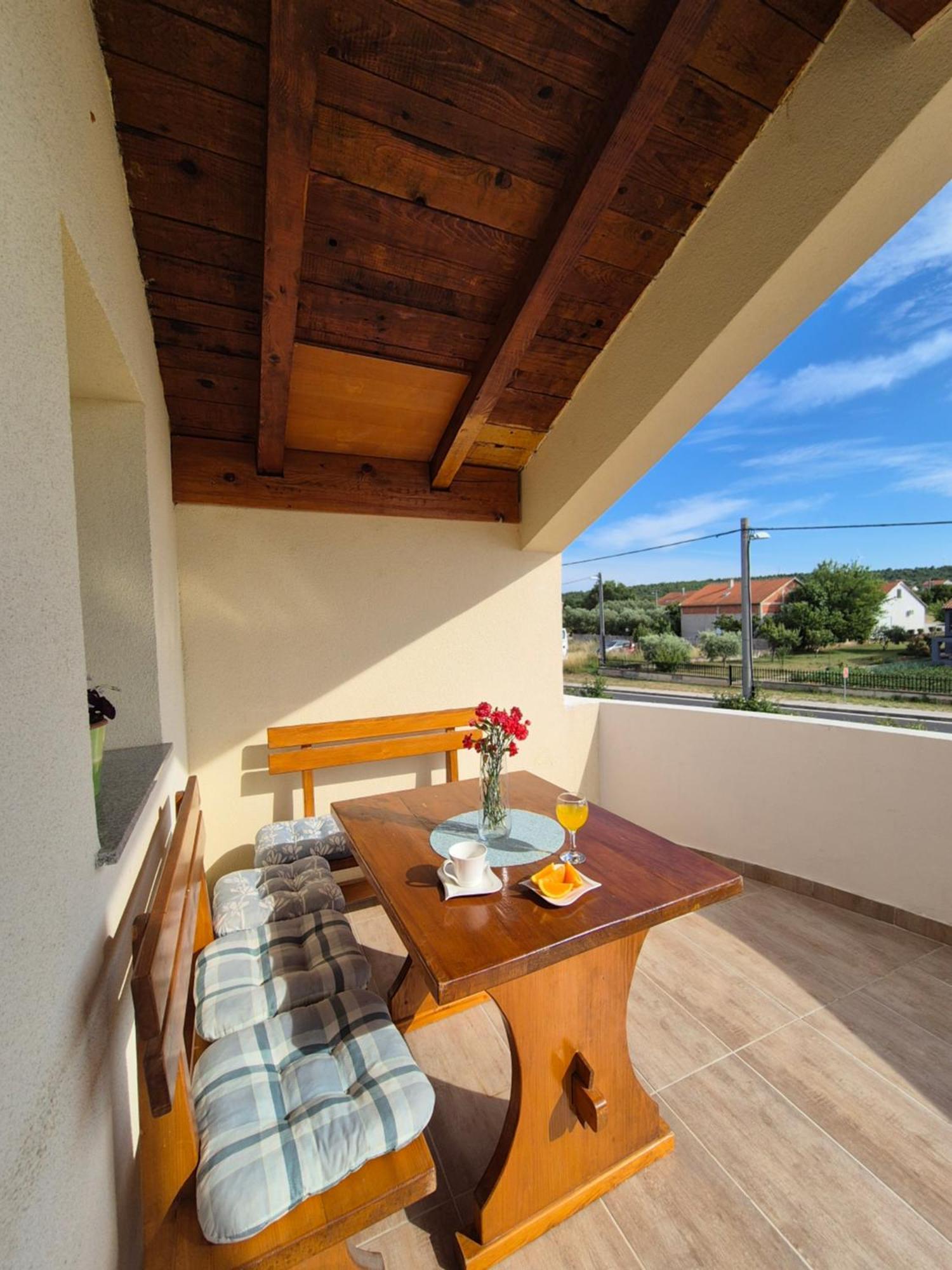 Apartman Lucija Apartment Pridraga Exterior foto